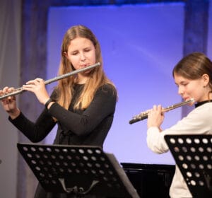 32/40 FLute students